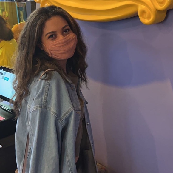 Meet your Posher, Savonna - Picture 1 of 1